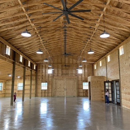 Western Gable Event Barn - Gainsville TX